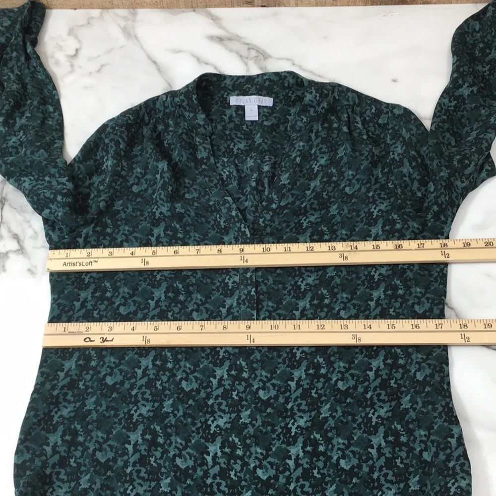 Dylan Gray Green Black Camo Silk Shirt Womens Small Long‎ Sleeve Popover - Picture 8 of 10